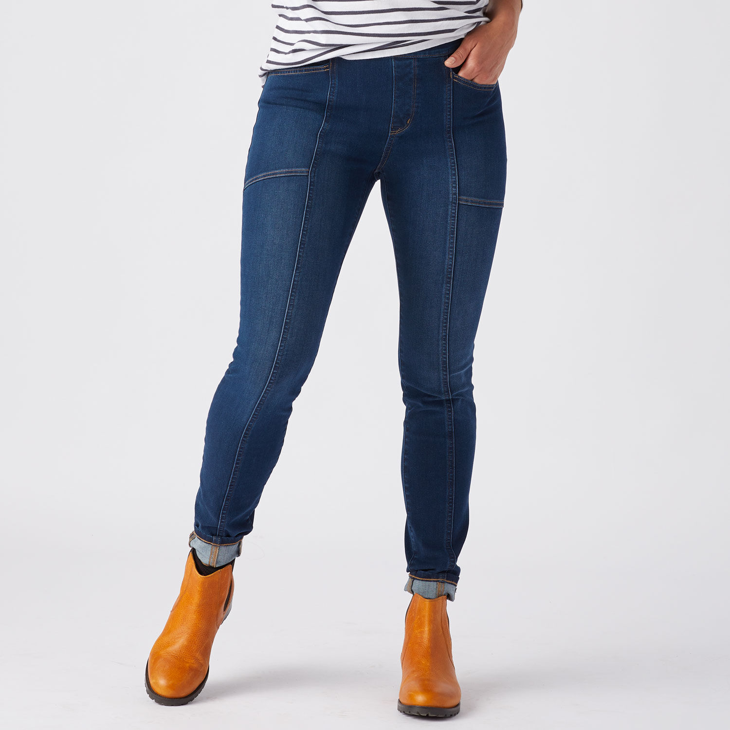 Buy online Women's Plain Skinny Fit Jeans from Jeans & jeggings for Women  by Showoff for ₹1299 at 65% off | 2024 Limeroad.com